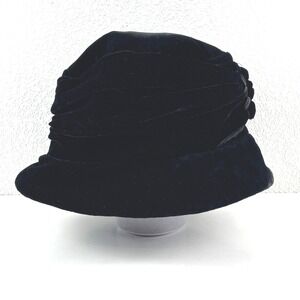 Betmar Cloche Hat Women One Size Black Silk Velvet Ruched Button Detail Vintage